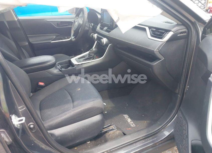 Photo 5 of 2020 Toyota Rav4 LE (VIN 2T3H1RFV4LW059642)