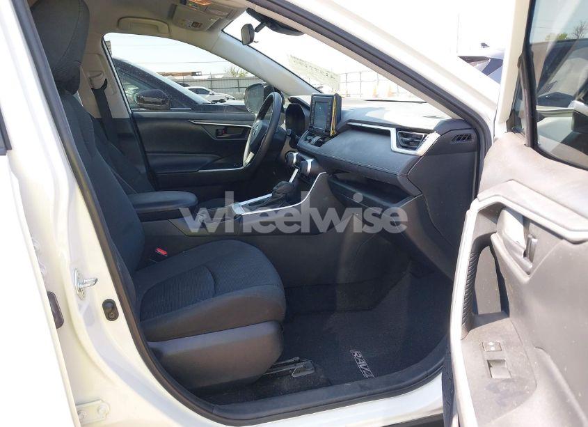 Photo 5 of 2021 Toyota Rav4 LE (VIN 2T3H1RFV4MC101228)