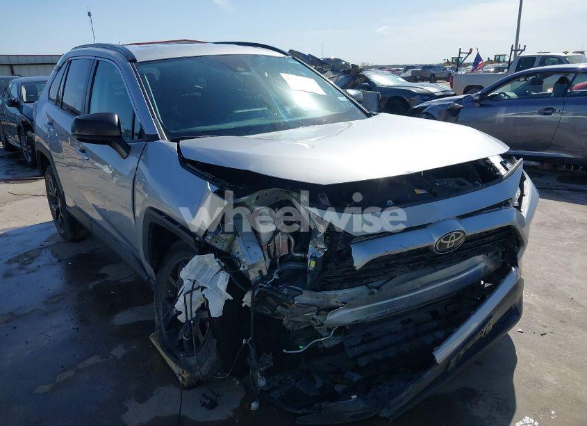 2021 Toyota Rav4 LE (VIN 2T3H1RFV4MC163860) main photo