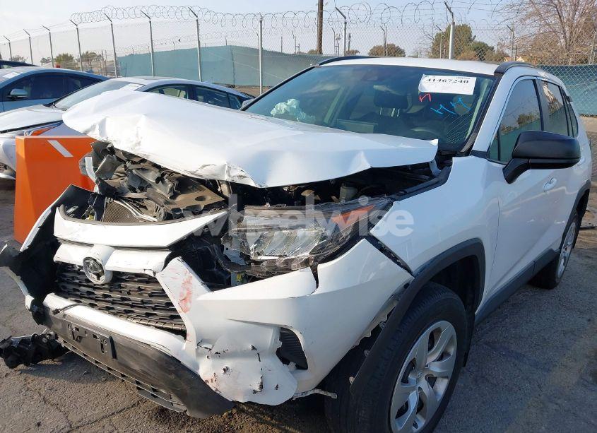 Photo 2 of 2021 Toyota Rav4 LE (VIN 2T3H1RFV4MW121798)