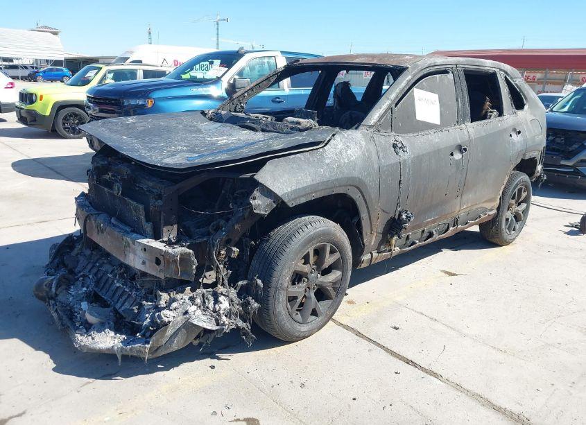 Photo 2 of 2022 Toyota Rav4 LE (VIN 2T3H1RFV4NC188047)