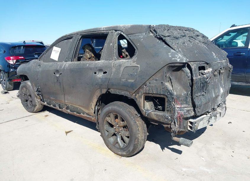 Photo 3 of 2022 Toyota Rav4 LE (VIN 2T3H1RFV4NC188047)