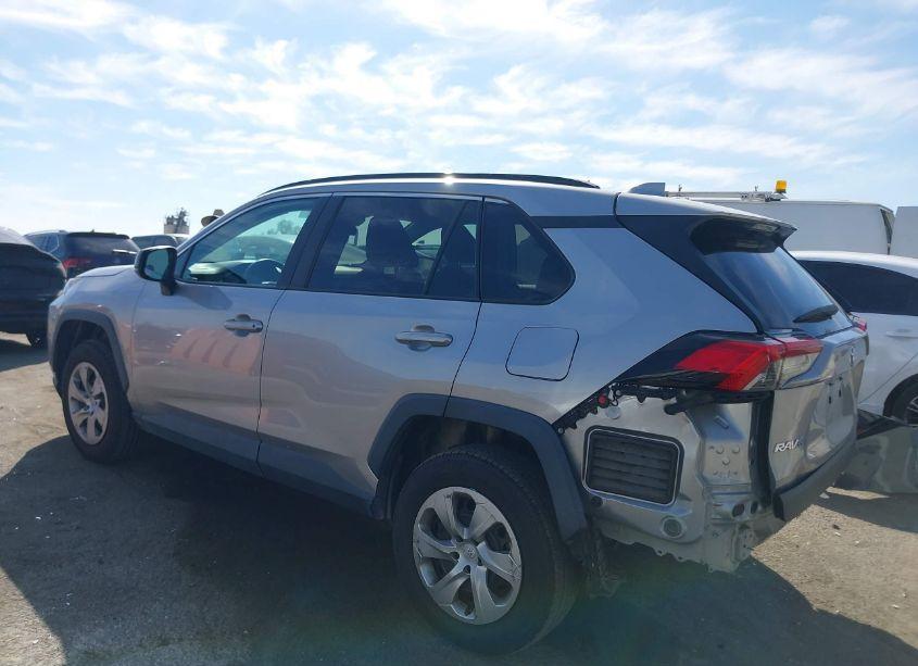 Photo 3 of 2019 Toyota Rav4 LE (VIN 2T3H1RFV5KC006531)