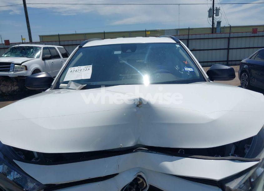 Photo 10 of 2019 Toyota Rav4 LE (VIN 2T3H1RFV5KC026701)