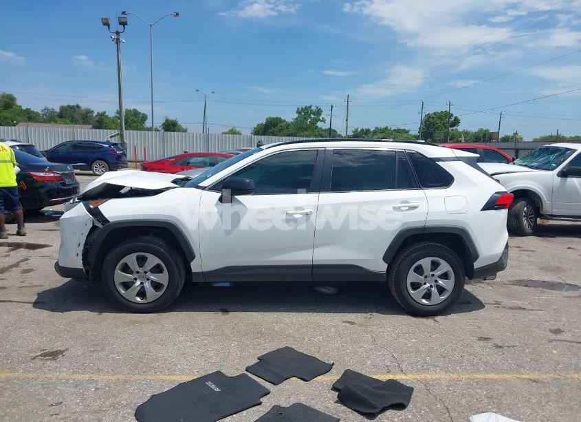 Photo 13 of 2019 Toyota Rav4 LE (VIN 2T3H1RFV5KC026701)