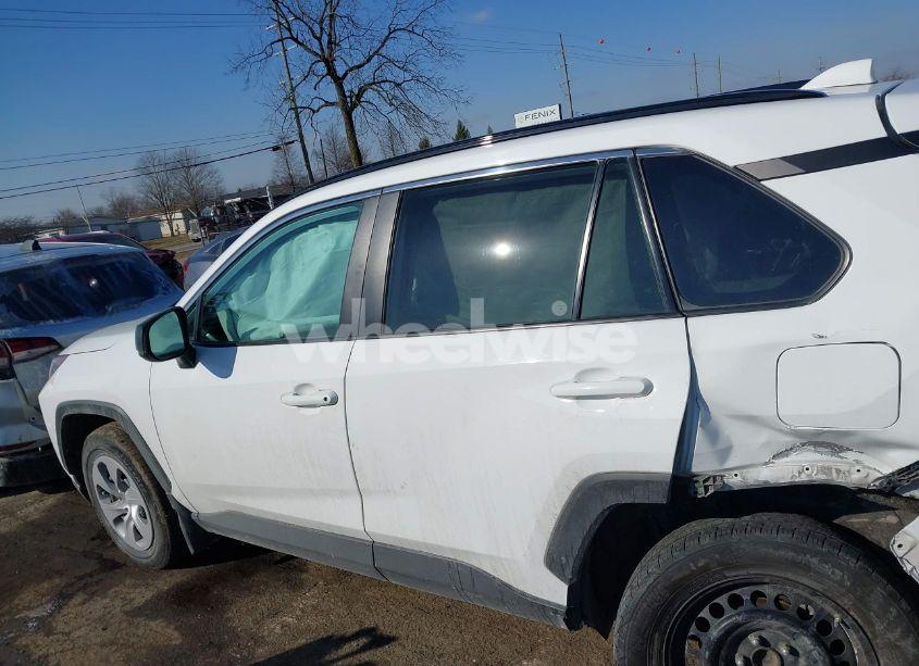 Photo 14 of 2019 Toyota Rav4 LE (VIN 2T3H1RFV5KW037812)