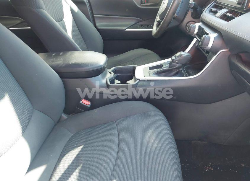 Photo 5 of 2019 Toyota Rav4 LE (VIN 2T3H1RFV5KW037812)