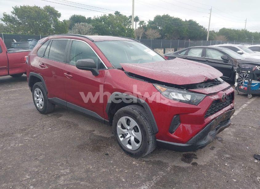 2020 Toyota Rav4 LE (VIN 2T3H1RFV5LW067944) main photo