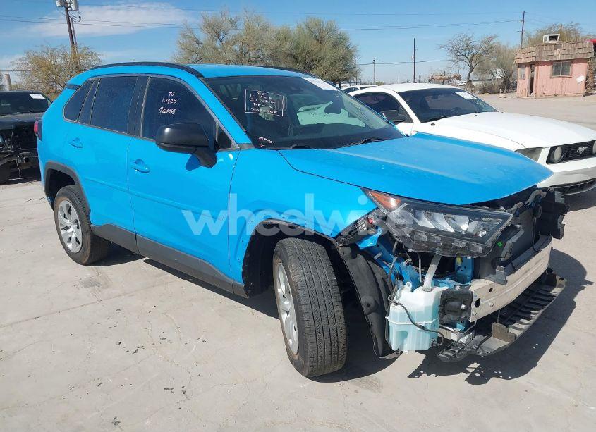 2020 Toyota Rav4 LE (VIN 2T3H1RFV5LW069810) main photo