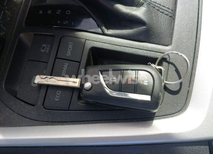 Photo 11 of 2020 Toyota Rav4 LE (VIN 2T3H1RFV5LW069810)