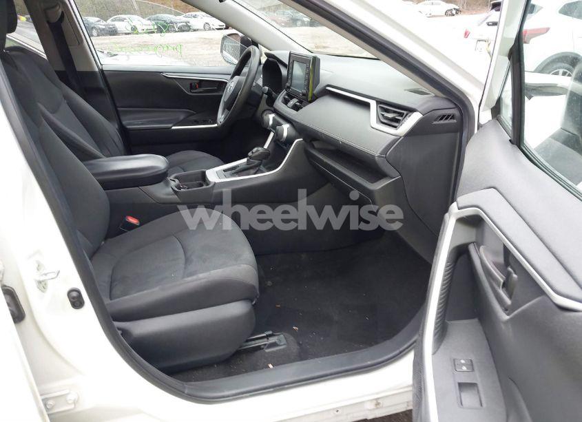 Photo 5 of 2021 Toyota Rav4 LE (VIN 2T3H1RFV5MC148798)