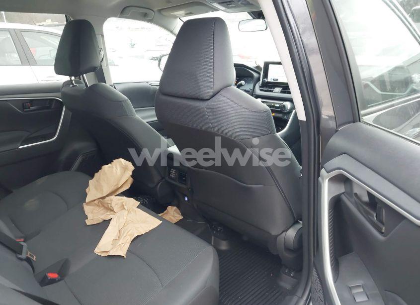 Photo 8 of 2024 Toyota Rav4 LE (VIN 2T3H1RFV5RW315120)