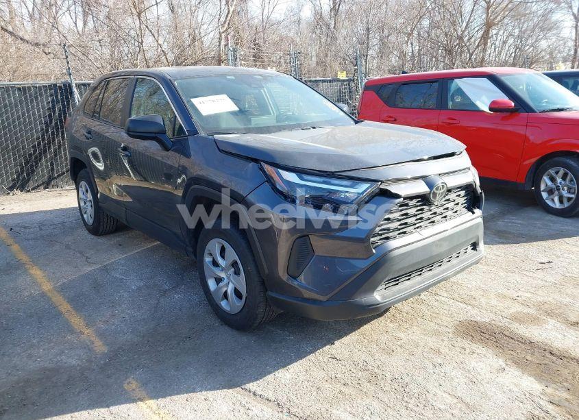 2024 Toyota Rav4 LE (VIN 2T3H1RFV5RW326697) main photo