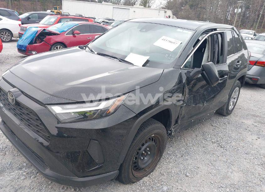 Photo 2 of 2024 Toyota Rav4 LE (VIN 2T3H1RFV5RW327557)