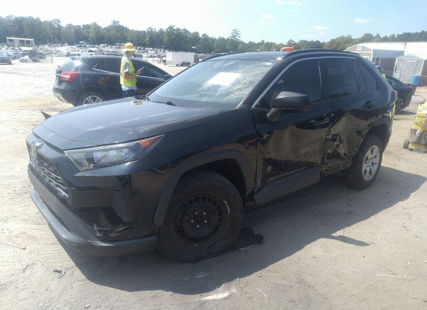 Photo 2 of 2019 Toyota Rav4 LE (VIN 2T3H1RFV6KC007235)