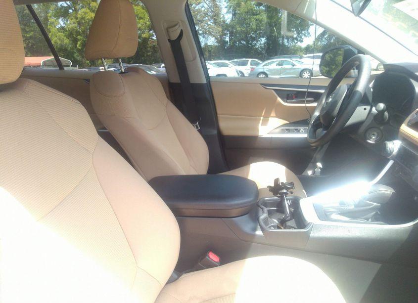 Photo 5 of 2019 Toyota Rav4 LE (VIN 2T3H1RFV6KC007235)