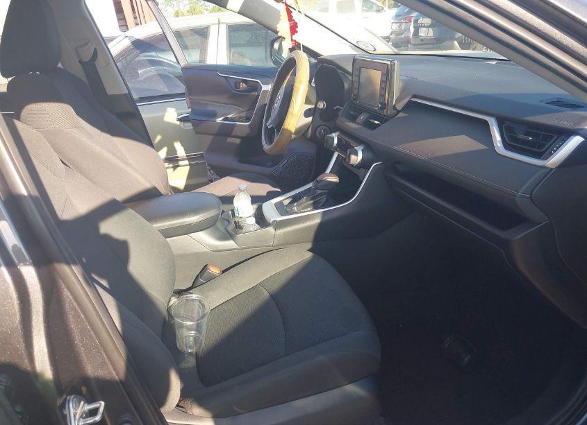 Photo 5 of 2020 Toyota Rav4 LE (VIN 2T3H1RFV6LC050491)