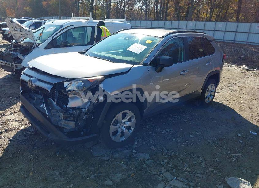 Photo 2 of 2020 Toyota Rav4 LE (VIN 2T3H1RFV6LC050541)