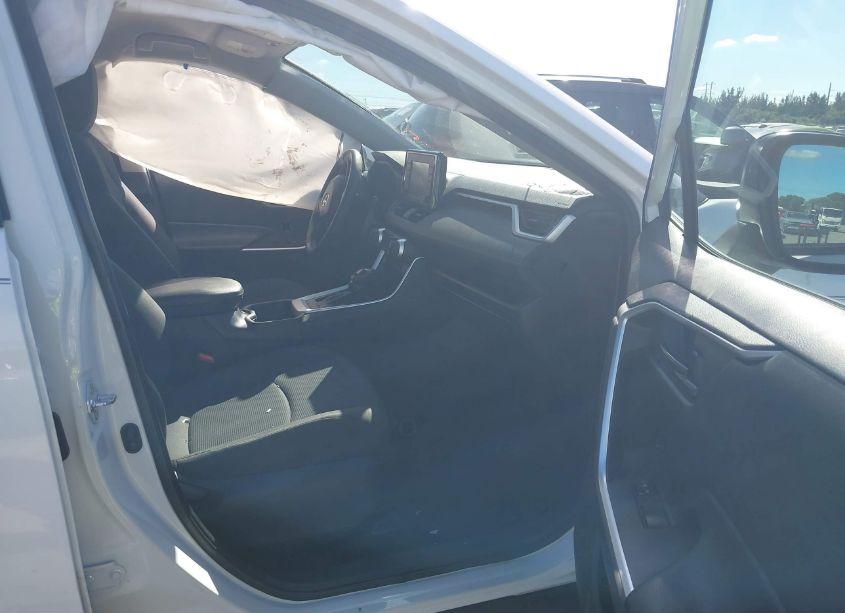 Photo 5 of 2021 Toyota Rav4 LE (VIN 2T3H1RFV6MC138989)
