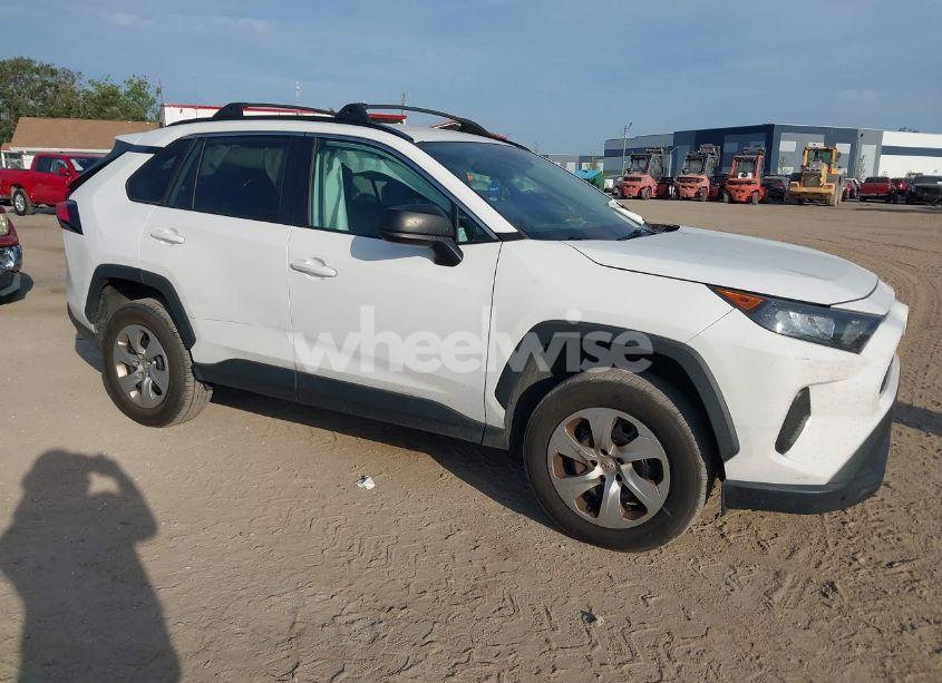 2021 Toyota Rav4 LE (VIN 2T3H1RFV6MC166453) main photo