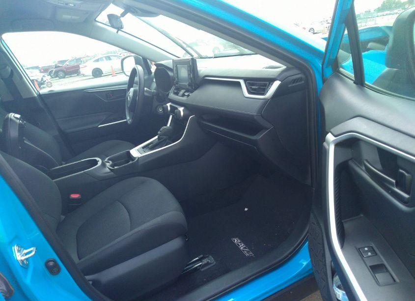 Photo 5 of 2021 Toyota Rav4 LE (VIN 2T3H1RFV6MW135282)