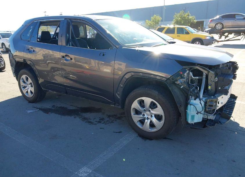 2021 Toyota Rav4 LE (VIN 2T3H1RFV6MW149621) main photo