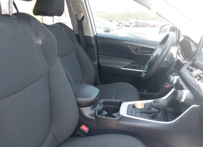 Photo 5 of 2021 Toyota Rav4 LE (VIN 2T3H1RFV6MW168413)