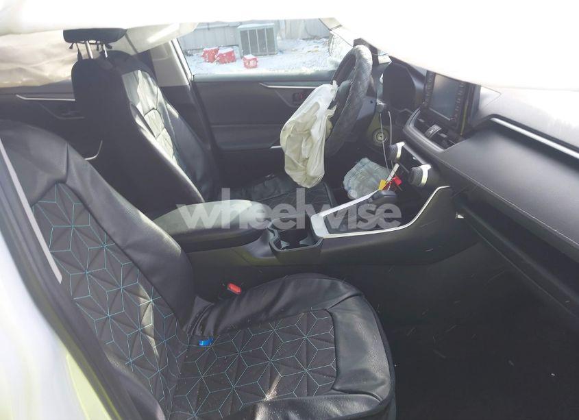 Photo 5 of 2019 Toyota Rav4 LE (VIN 2T3H1RFV7KW049329)