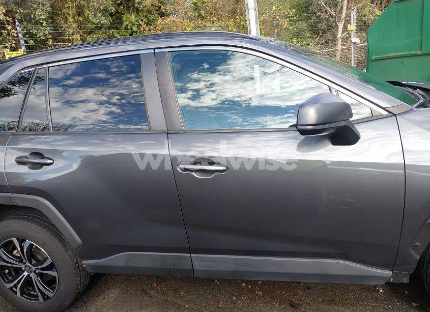 Photo 14 of 2019 Toyota Rav4 LE (VIN 2T3H1RFV7KW056409)