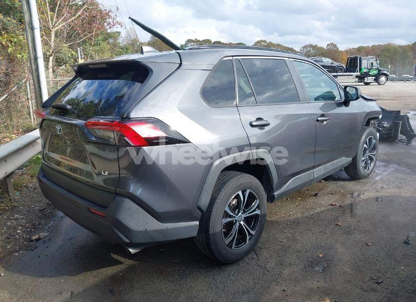 Photo 4 of 2019 Toyota Rav4 LE (VIN 2T3H1RFV7KW056409)