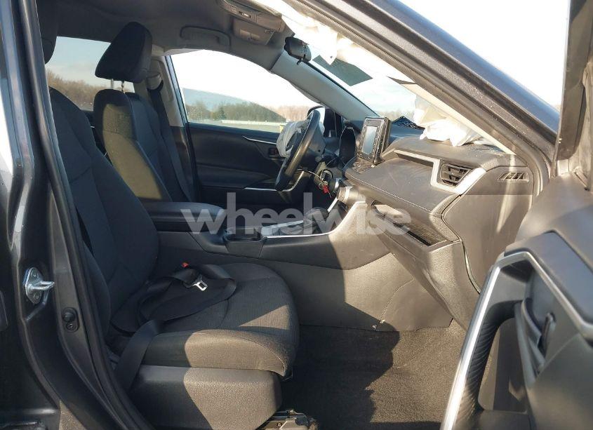 Photo 5 of 2021 Toyota Rav4 LE (VIN 2T3H1RFV7MC125975)