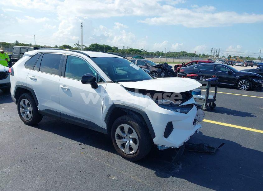 2021 Toyota Rav4 LE (VIN 2T3H1RFV7MC134823) main photo
