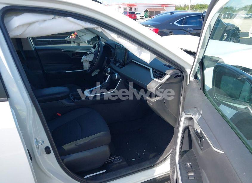 Photo 5 of 2021 Toyota Rav4 LE (VIN 2T3H1RFV7MC134823)