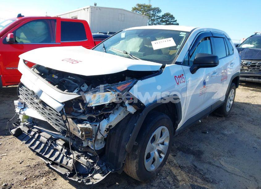 Photo 2 of 2022 Toyota Rav4 LE (VIN 2T3H1RFV7NW187277)