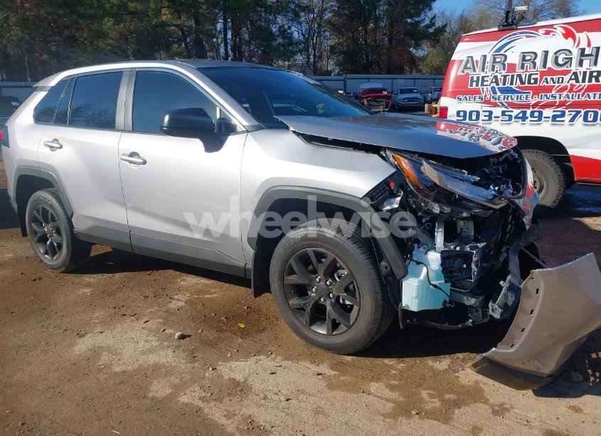 2024 Toyota Rav4 LE (VIN 2T3H1RFV7RC295924) main photo