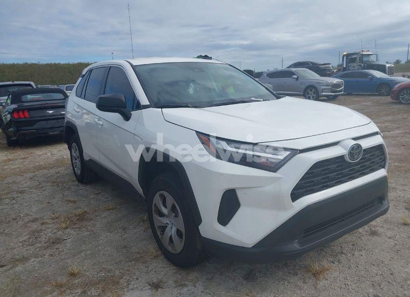 2024 Toyota Rav4 LE (VIN 2T3H1RFV7RW324269) main photo