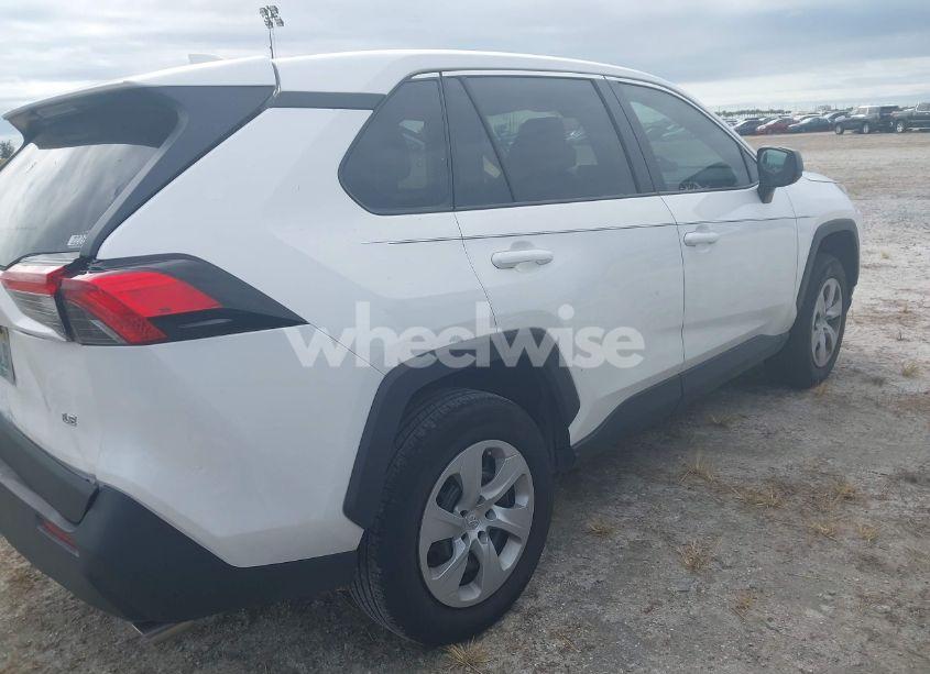 Photo 4 of 2024 Toyota Rav4 LE (VIN 2T3H1RFV7RW324269)