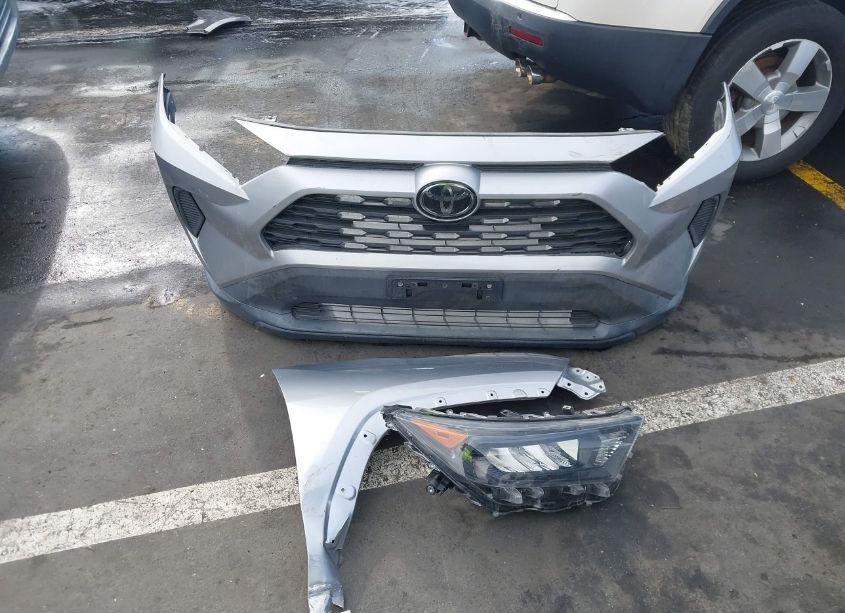 Photo 12 of 2019 Toyota Rav4 LE (VIN 2T3H1RFV8KC023582)