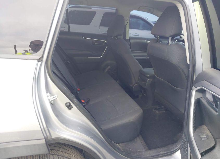 Photo 8 of 2019 Toyota Rav4 LE (VIN 2T3H1RFV8KC023582)