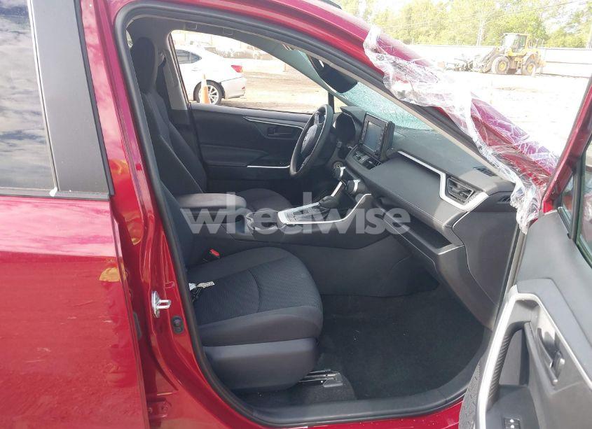 Photo 5 of 2019 Toyota Rav4 LE (VIN 2T3H1RFV8KW052918)