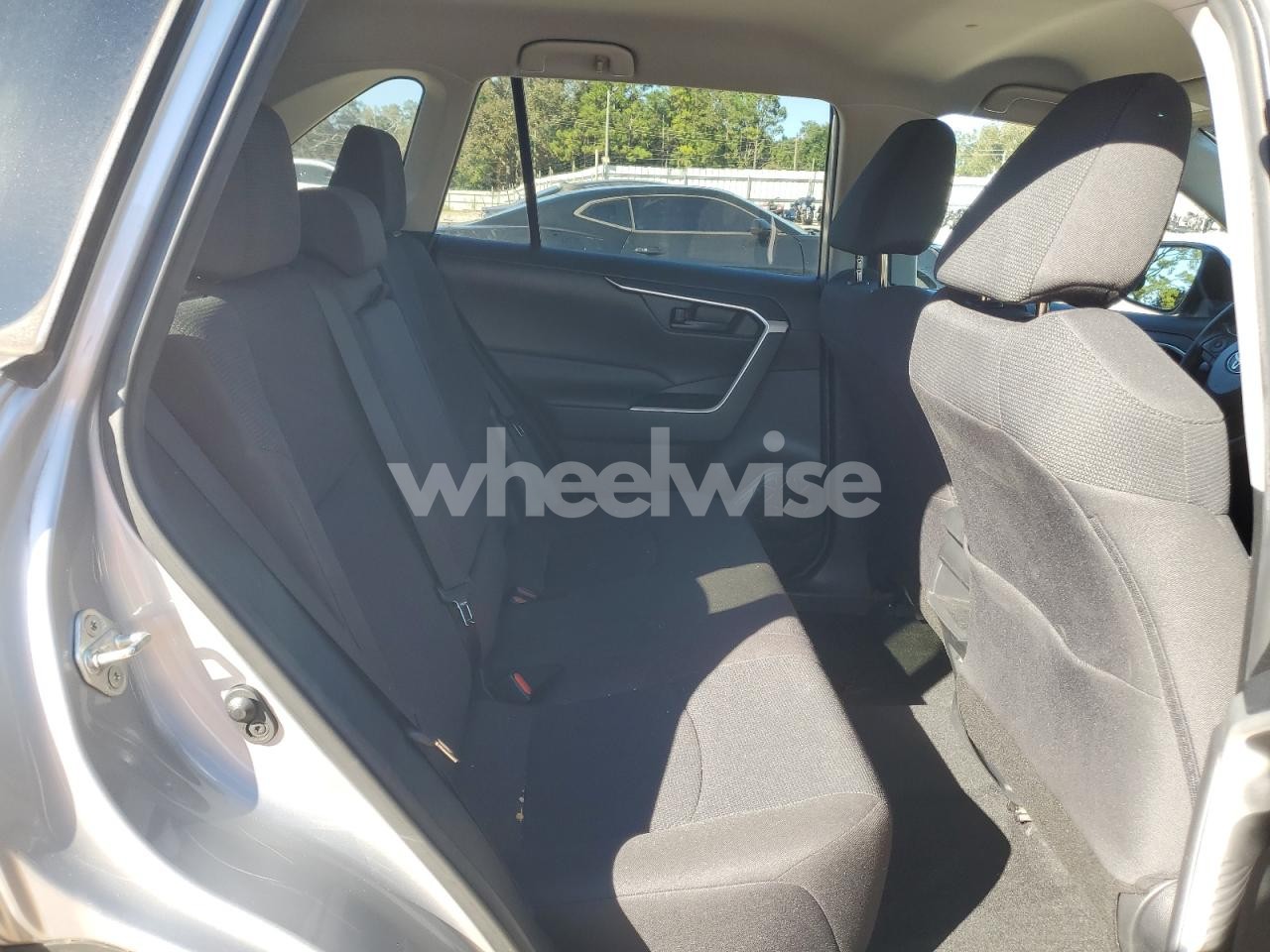 Photo 11 of 2020 TOYOTA RAV4 LE (VIN 2T3H1RFV8LW100466)