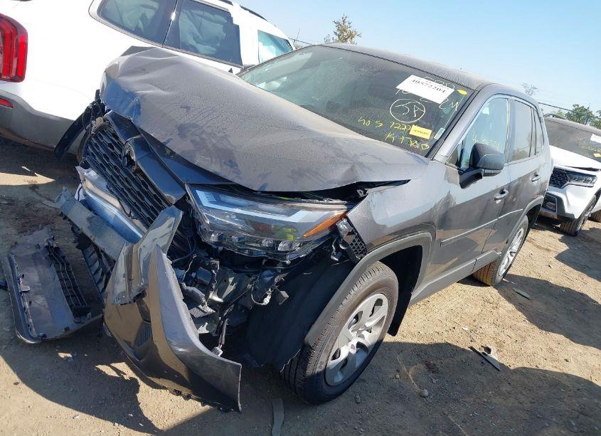 Photo 2 of 2024 Toyota Rav4 LE (VIN 2T3H1RFV8RC267713)