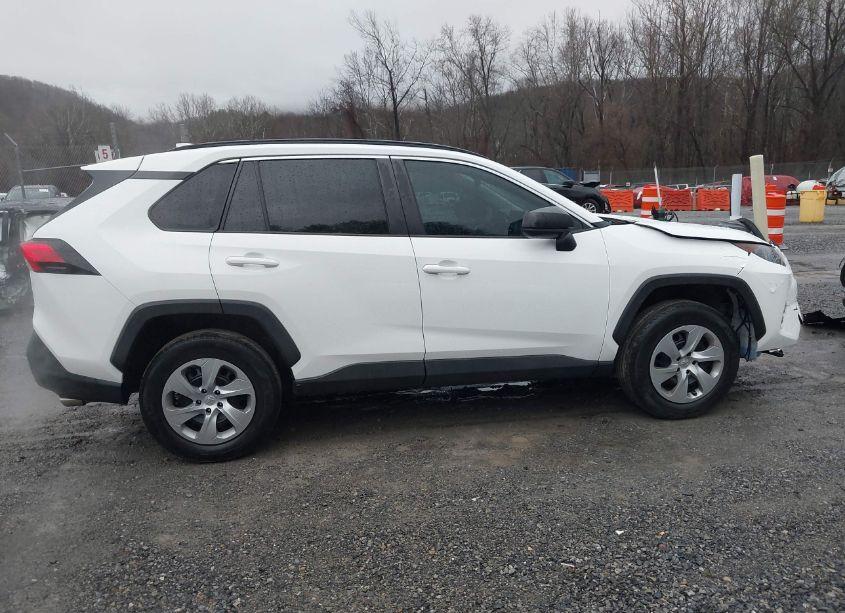 Photo 13 of 2019 Toyota Rav4 LE (VIN 2T3H1RFV9KC019377)