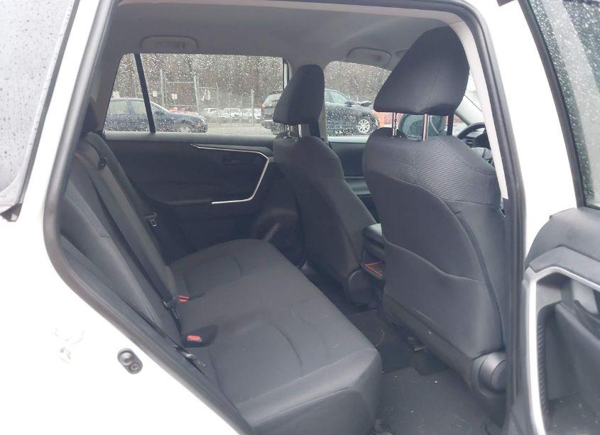 Photo 8 of 2019 Toyota Rav4 LE (VIN 2T3H1RFV9KC019377)