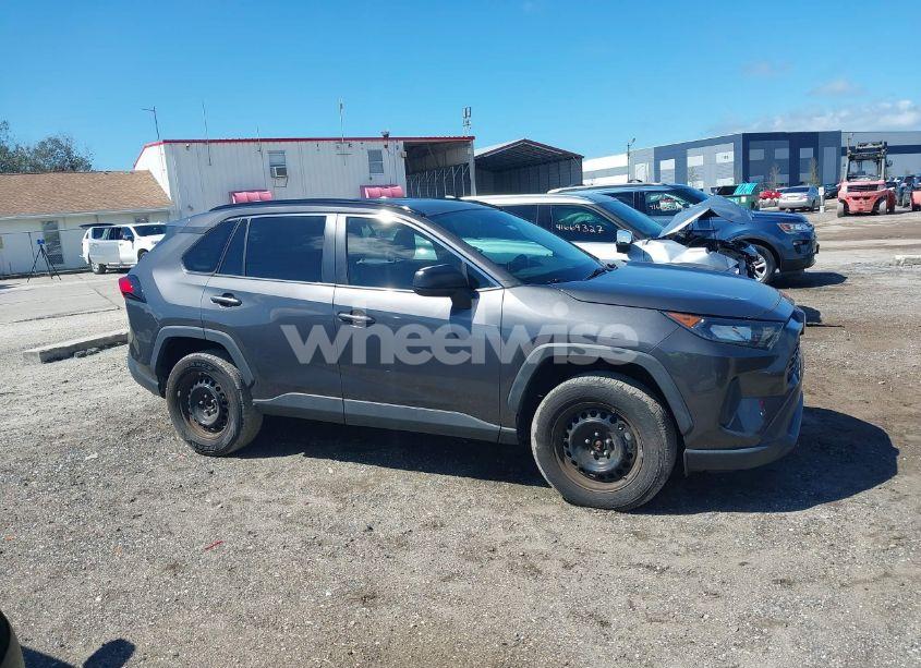 Photo 14 of 2019 Toyota Rav4 LE (VIN 2T3H1RFV9KW001394)