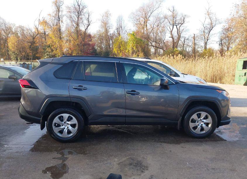 Photo 14 of 2019 Toyota Rav4 LE (VIN 2T3H1RFV9KW017529)