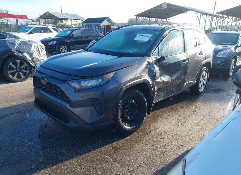Photo 2 of 2019 Toyota Rav4 LE (VIN 2T3H1RFV9KW017529)