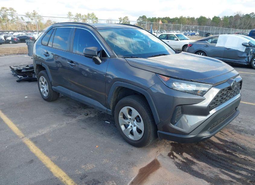 2019 Toyota Rav4 LE (VIN 2T3H1RFV9KW043211) main photo