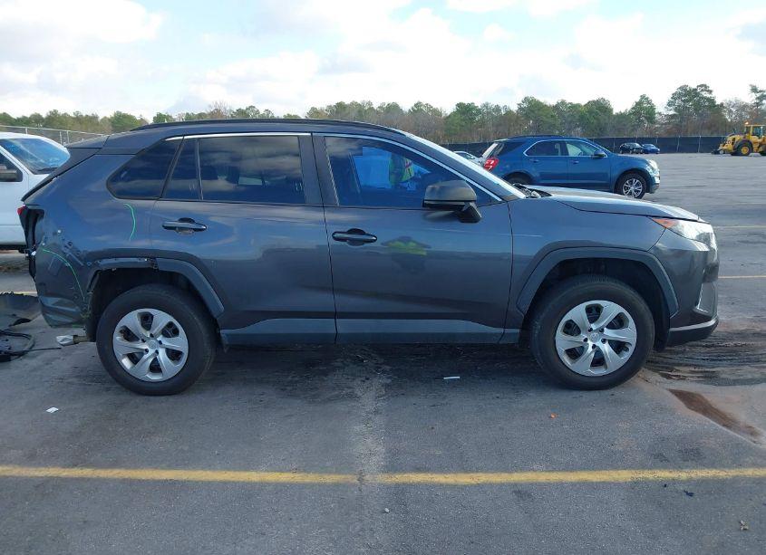 Photo 13 of 2019 Toyota Rav4 LE (VIN 2T3H1RFV9KW043211)