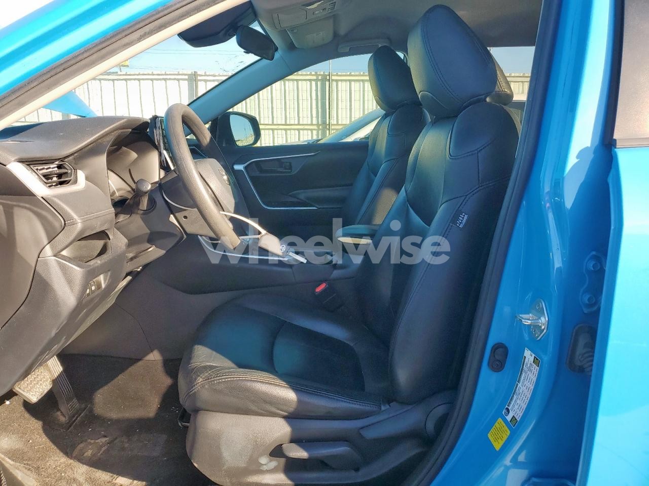 Photo 7 of 2020 TOYOTA RAV4 LE (VIN 2T3H1RFV9LC038772)